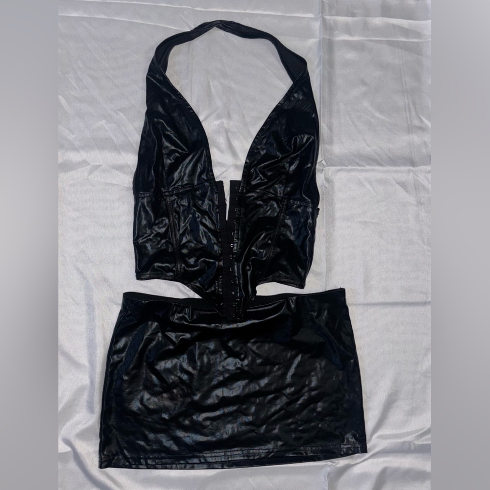 Fashion Nova Glossy Black skirt Set